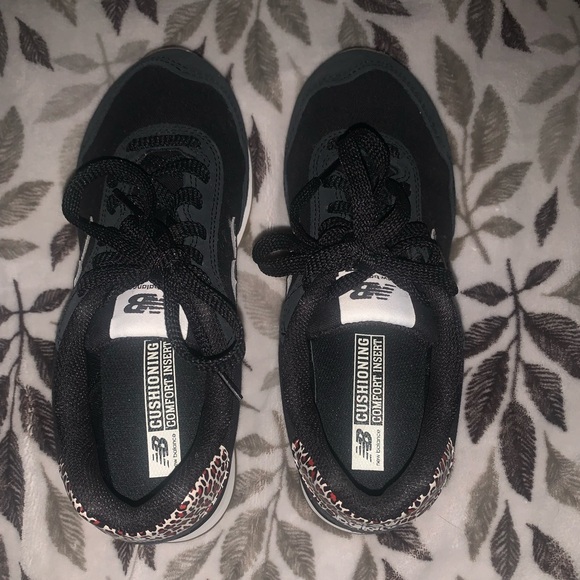 New Balance 515 V3 Women’s sneakers - Picture 3 of 5